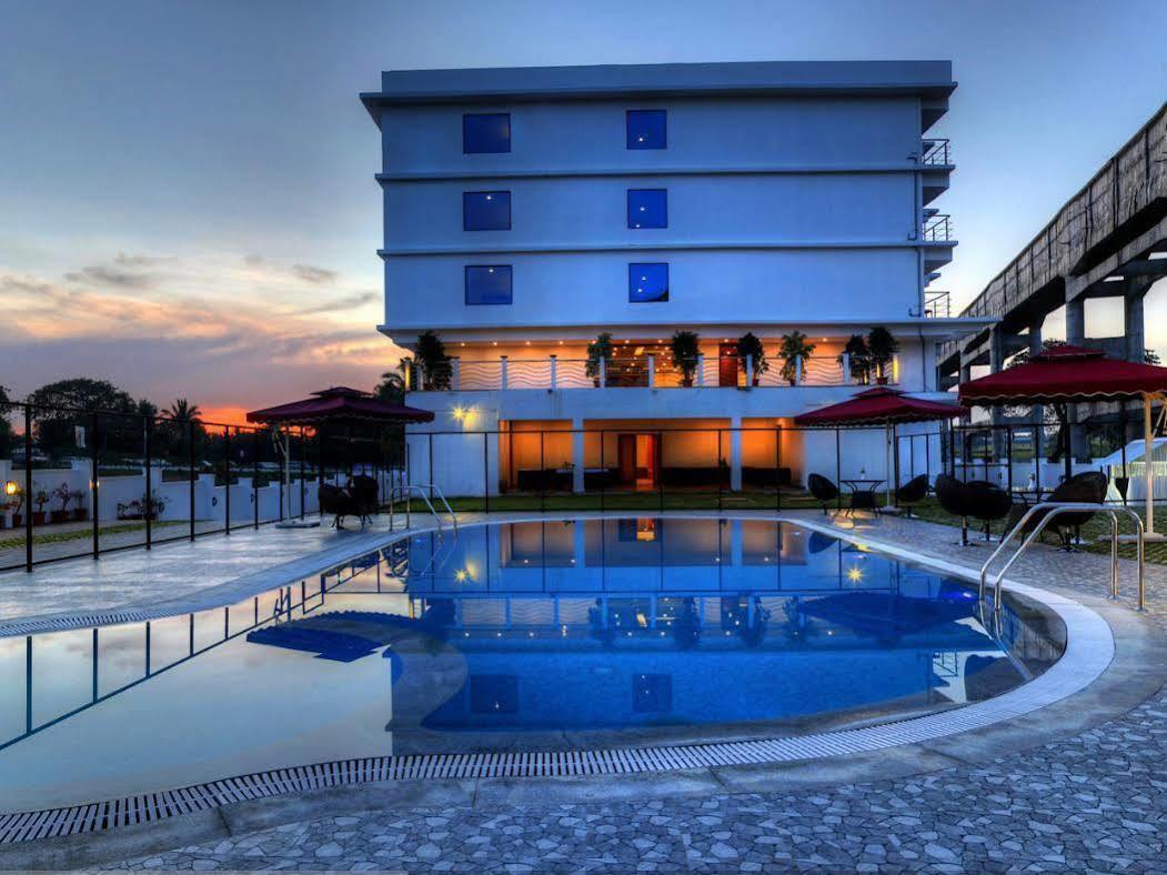 The Atrium Boutique Hotel Mysore Exterior photo